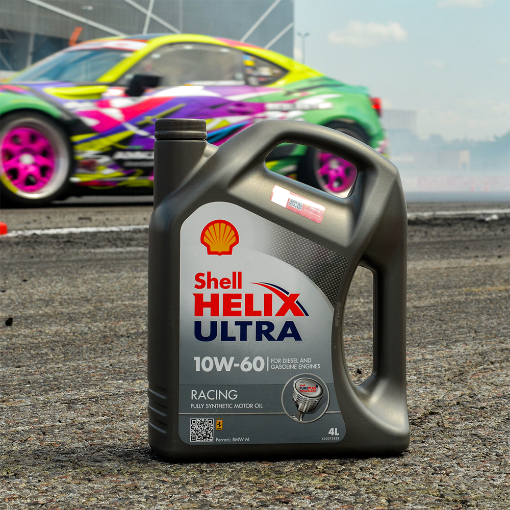 Моторна олива Shell Helix Ultra Racing 10W-60, 4 л — каністра на дрифті